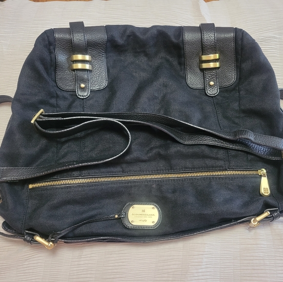 BCBGMaxAzria Black Linen Hobo Bag with Gold Hardware - Picture 16 of 16